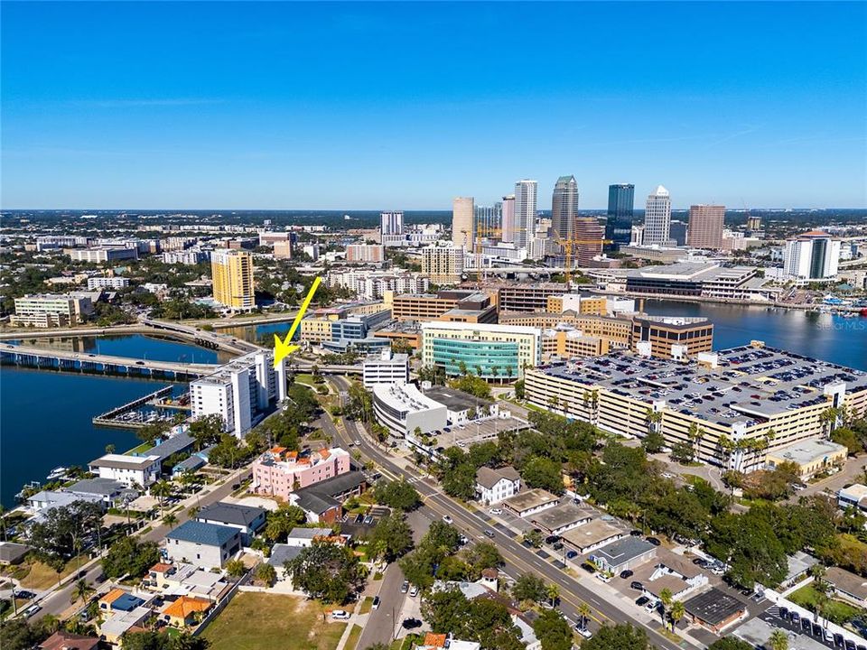 For Sale: $720,000 (2 beds, 2 baths, 1592 Square Feet)