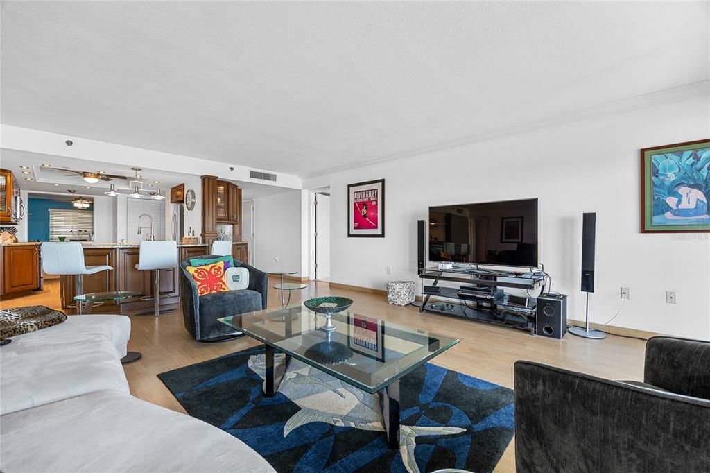 For Sale: $720,000 (2 beds, 2 baths, 1592 Square Feet)