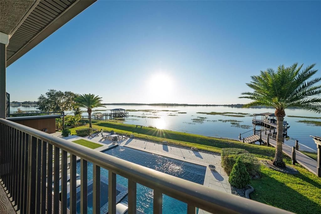 待售: $2,950,000 (5 贝兹, 4 浴室, 5602 平方英尺)