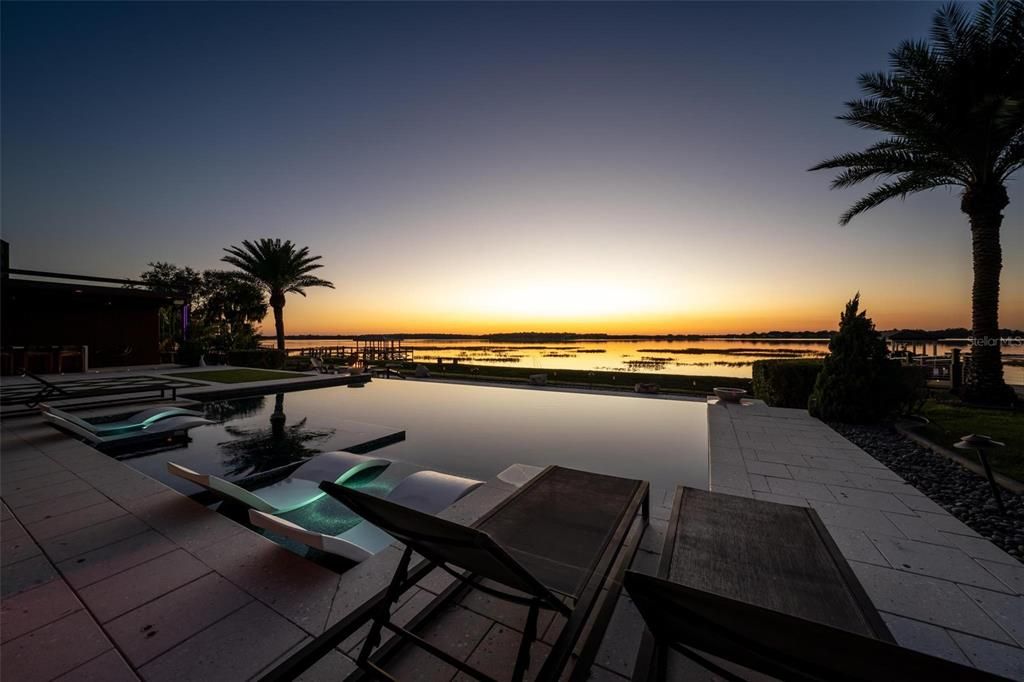 待售: $2,950,000 (5 贝兹, 4 浴室, 5602 平方英尺)