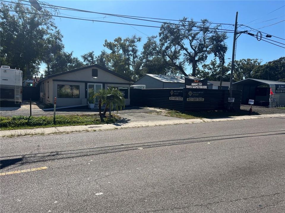 For Sale: $700,000 (0 beds, 0 baths, 966 Square Feet)