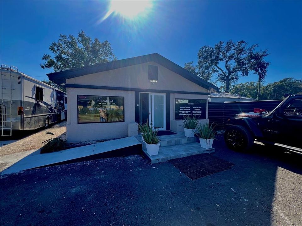 For Sale: $700,000 (0 beds, 0 baths, 966 Square Feet)