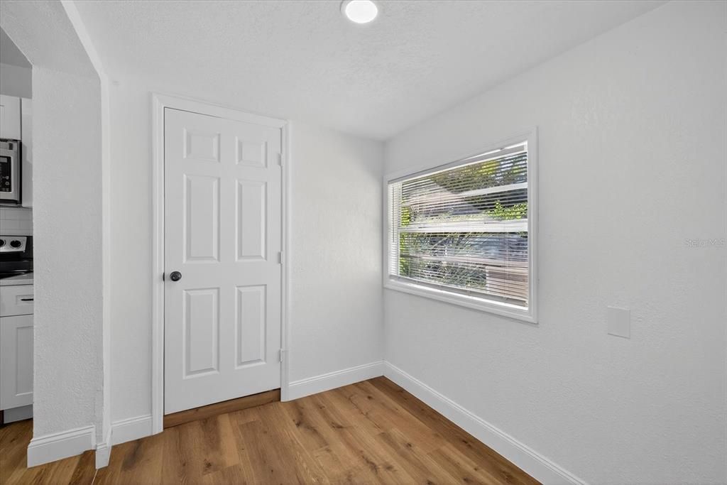 For Rent: $2,500 (3 beds, 2 baths, 1428 Square Feet)