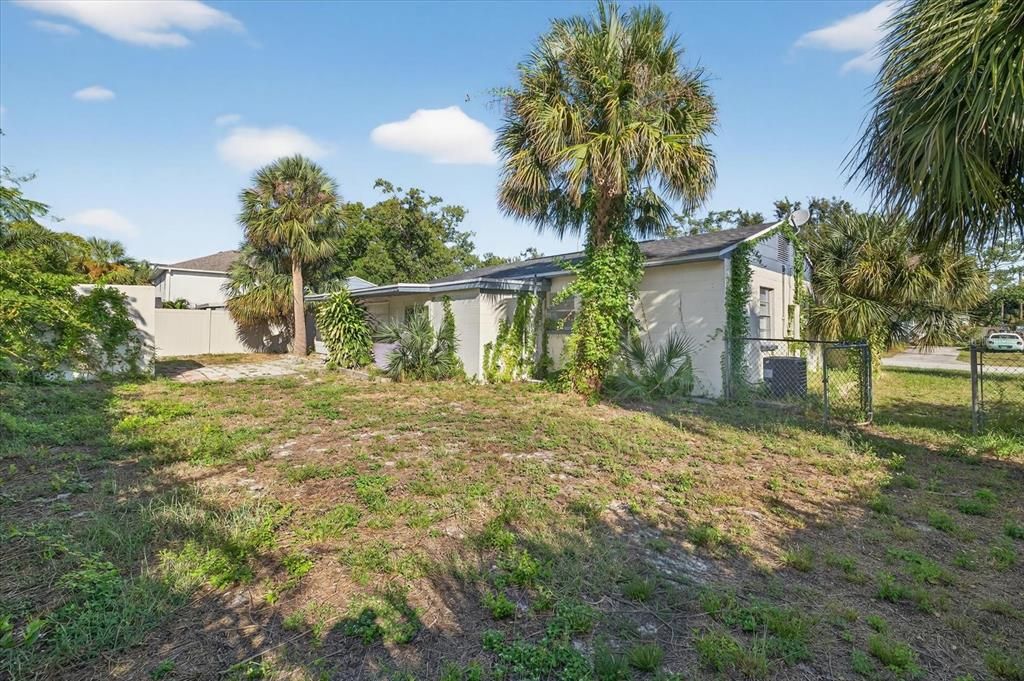 For Rent: $2,500 (3 beds, 2 baths, 1428 Square Feet)