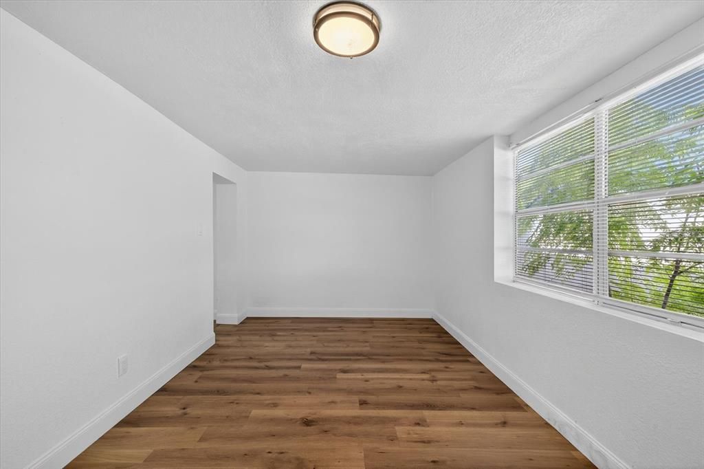 For Rent: $2,500 (3 beds, 2 baths, 1428 Square Feet)