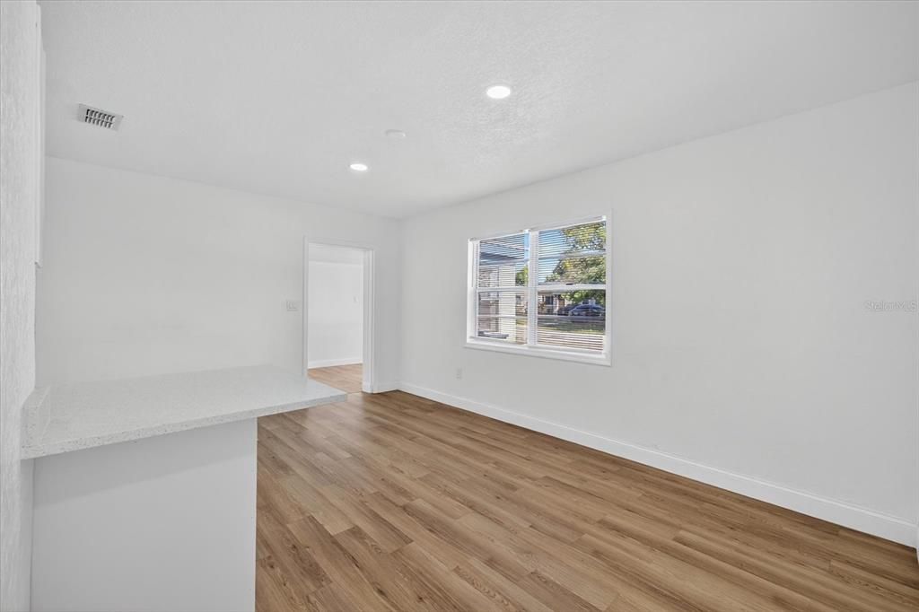 For Rent: $2,500 (3 beds, 2 baths, 1428 Square Feet)