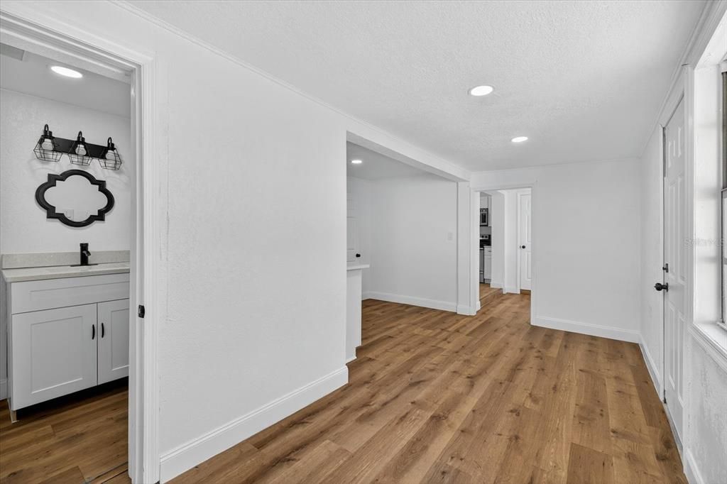 For Rent: $2,500 (3 beds, 2 baths, 1428 Square Feet)