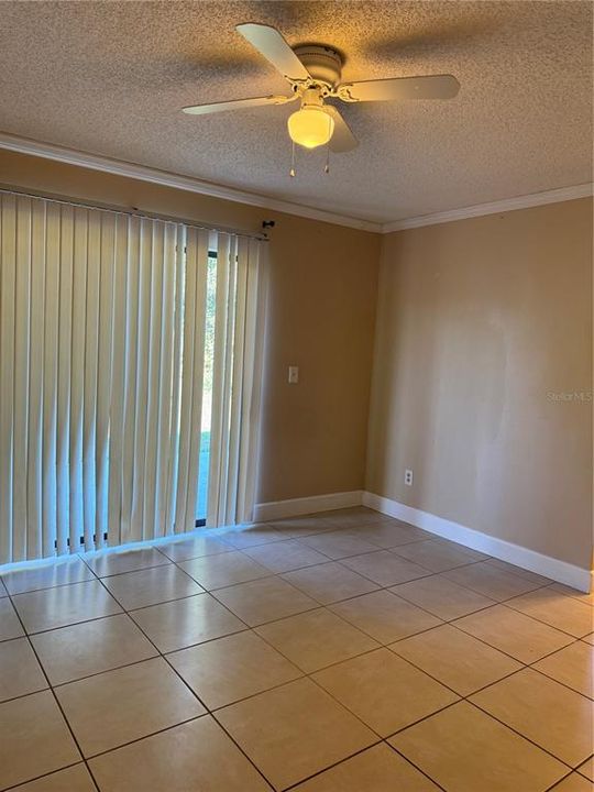 En Venta: $315,000 (3 camas, 2 baños, 1223 Pies cuadrados)