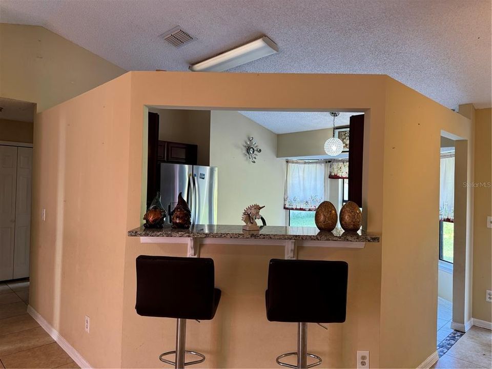 En Venta: $315,000 (3 camas, 2 baños, 1223 Pies cuadrados)