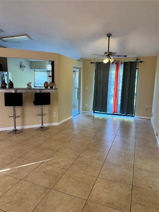 En Venta: $315,000 (3 camas, 2 baños, 1223 Pies cuadrados)