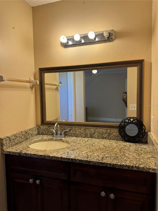 En Venta: $315,000 (3 camas, 2 baños, 1223 Pies cuadrados)