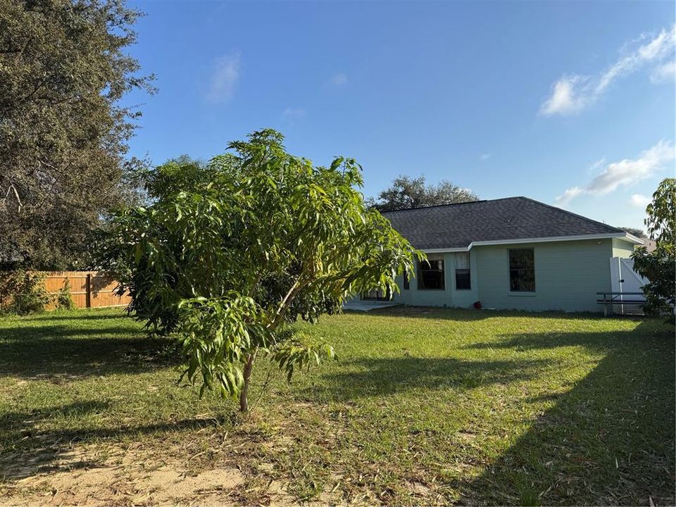 En Venta: $315,000 (3 camas, 2 baños, 1223 Pies cuadrados)