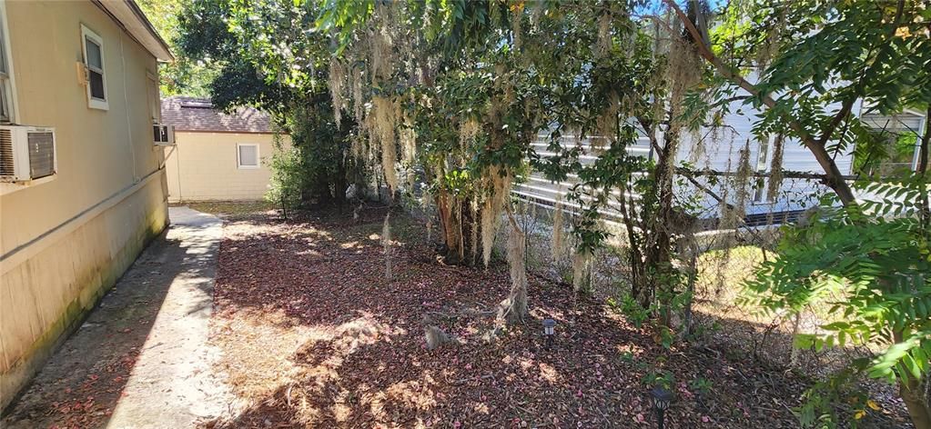 Active With Contract: $765,000 (22 beds, 0 baths, 2879 Square Feet)