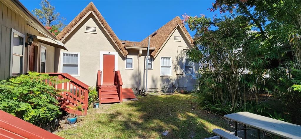 Active With Contract: $765,000 (22 beds, 0 baths, 2879 Square Feet)