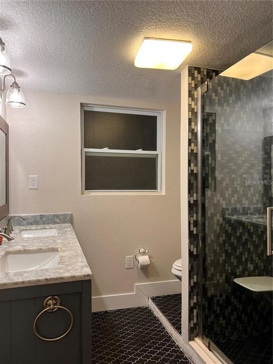 В аренду: $2,350 (3 спален, 2 ванн, 1669 Квадратных фут)