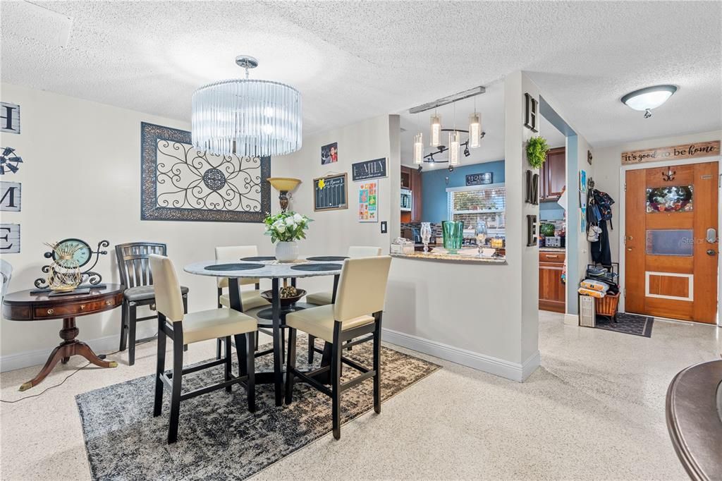 Activo con contrato: $260,000 (2 camas, 1 baños, 1320 Pies cuadrados)