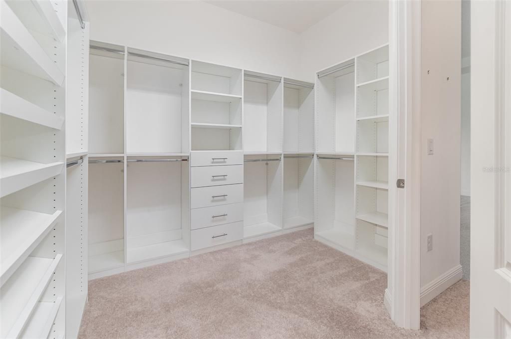 For Sale: $580,000 (3 beds, 2 baths, 3122 Square Feet)