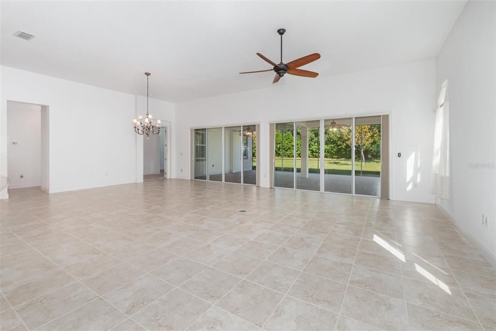 For Sale: $580,000 (3 beds, 2 baths, 3122 Square Feet)