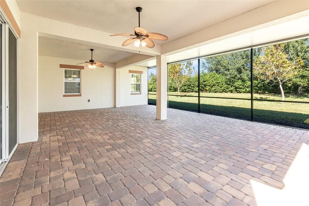 For Sale: $580,000 (3 beds, 2 baths, 3122 Square Feet)