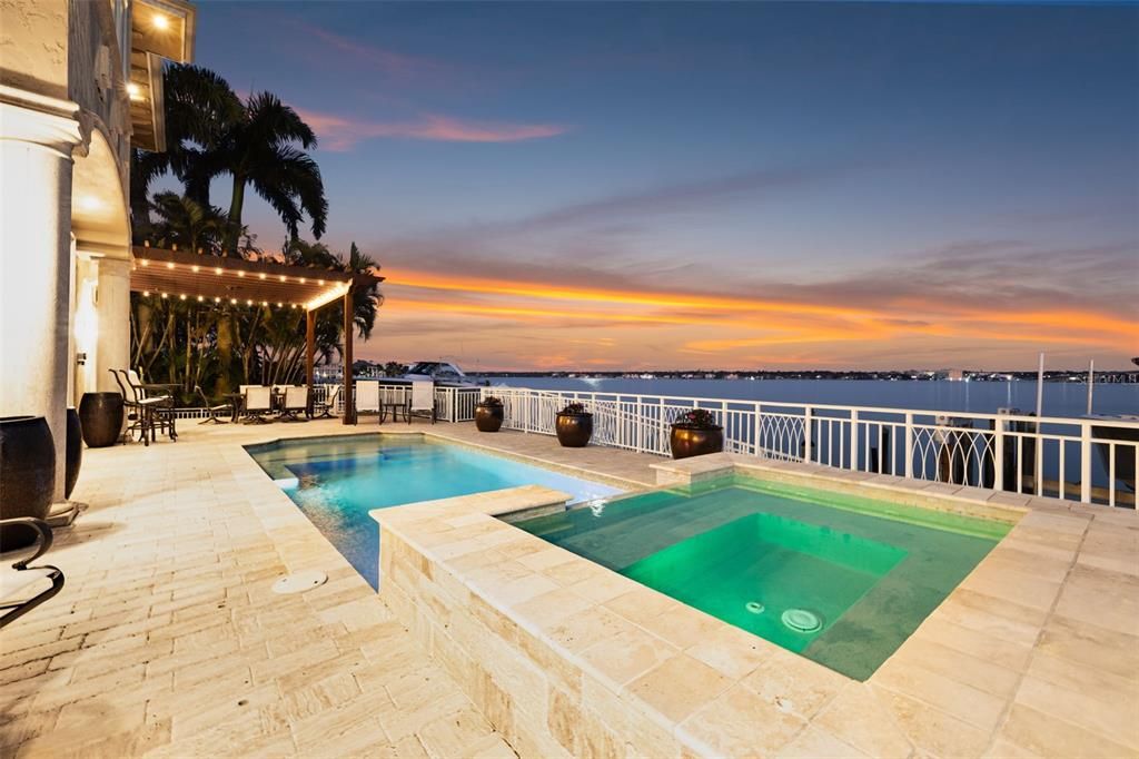 待售: $5,775,000 (5 贝兹, 5 浴室, 5925 平方英尺)