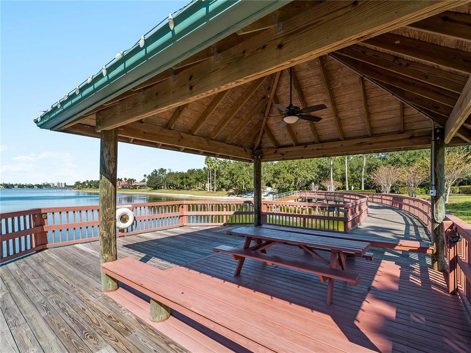 For Sale: $495,000 (3 beds, 2 baths, 1586 Square Feet)