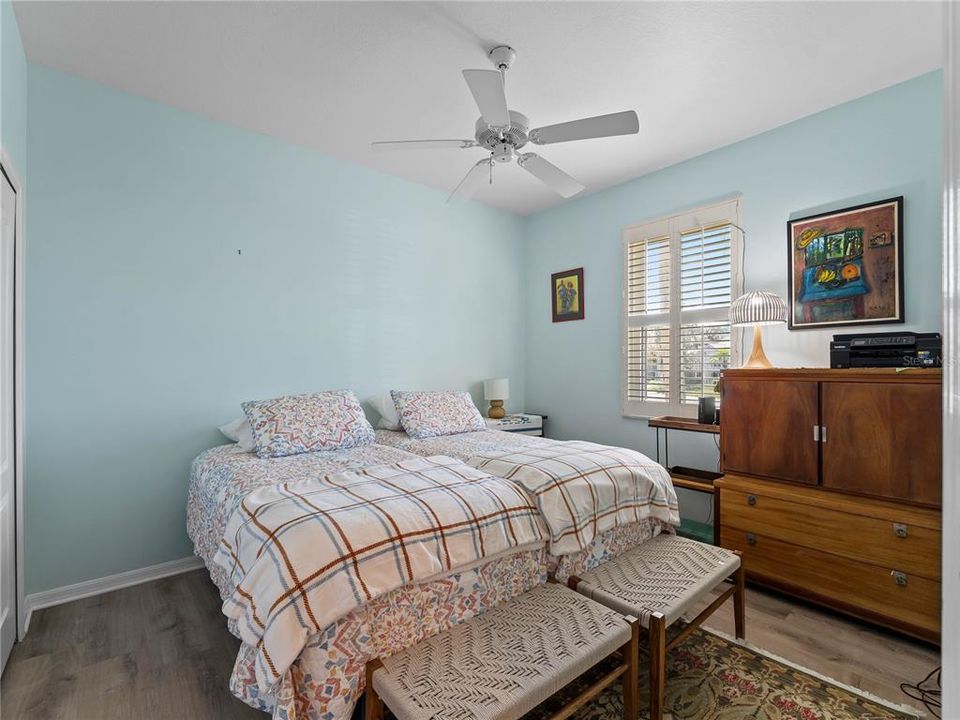 For Sale: $495,000 (3 beds, 2 baths, 1586 Square Feet)