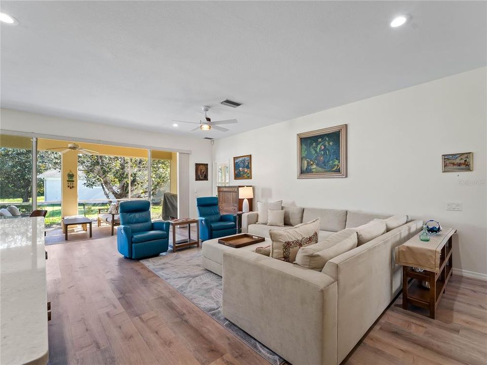 For Sale: $495,000 (3 beds, 2 baths, 1586 Square Feet)