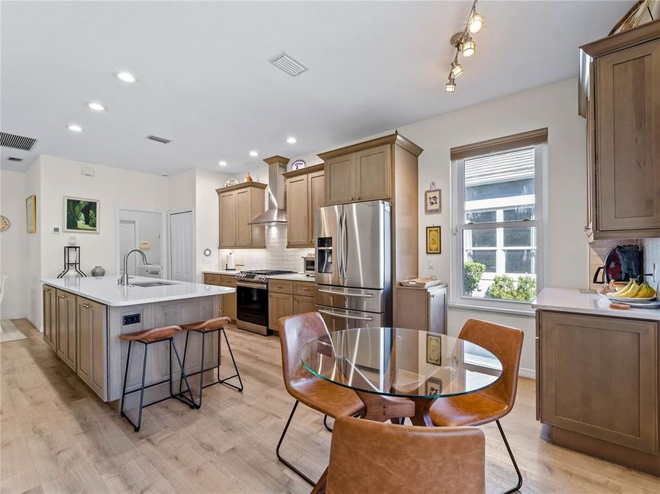 For Sale: $495,000 (3 beds, 2 baths, 1586 Square Feet)