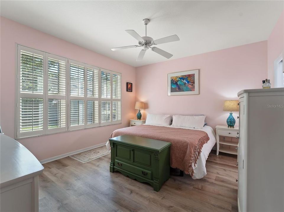 For Sale: $495,000 (3 beds, 2 baths, 1586 Square Feet)