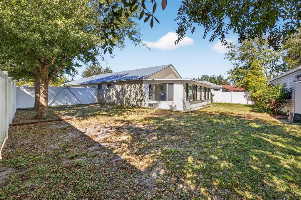 For Sale: $399,000 (3 beds, 2 baths, 1630 Square Feet)