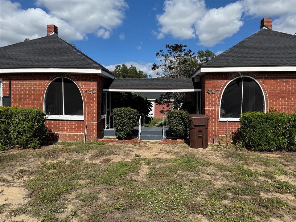 For Sale: $370,000 (2 beds, 0 baths, 685 Square Feet)