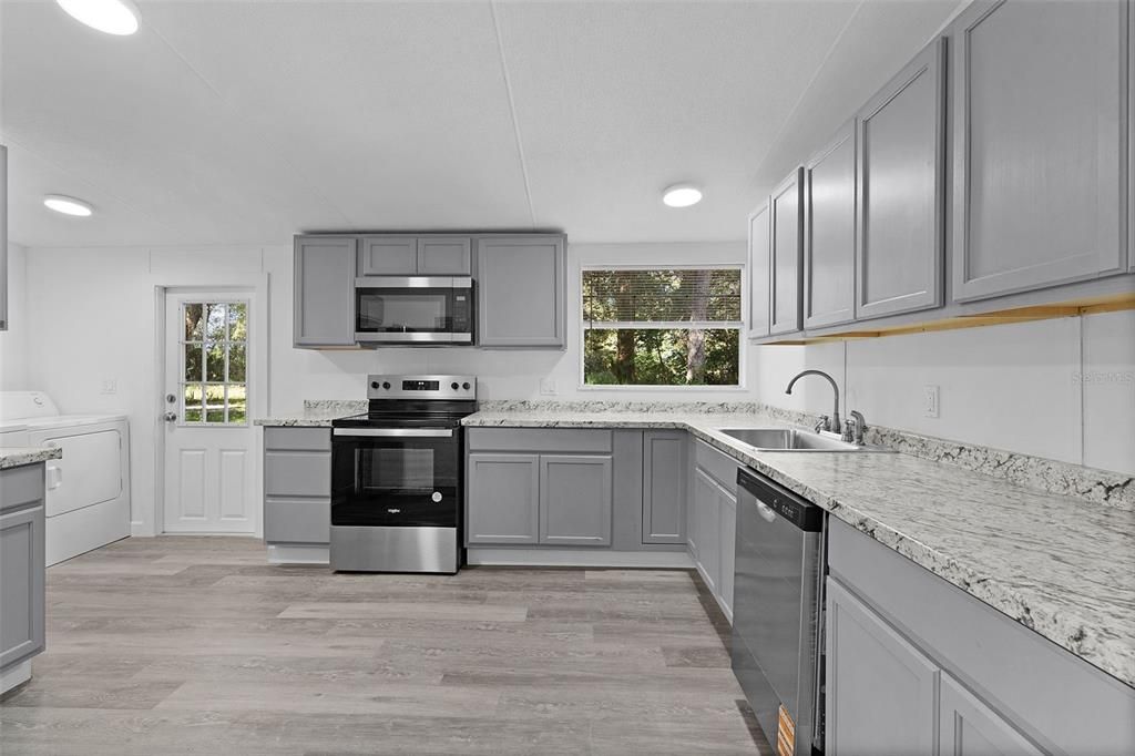 En Venta: $209,990 (3 camas, 2 baños, 1008 Pies cuadrados)