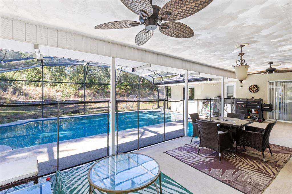 На продажу: $525,000 (3 спален, 2 ванн, 2045 Квадратных фут)