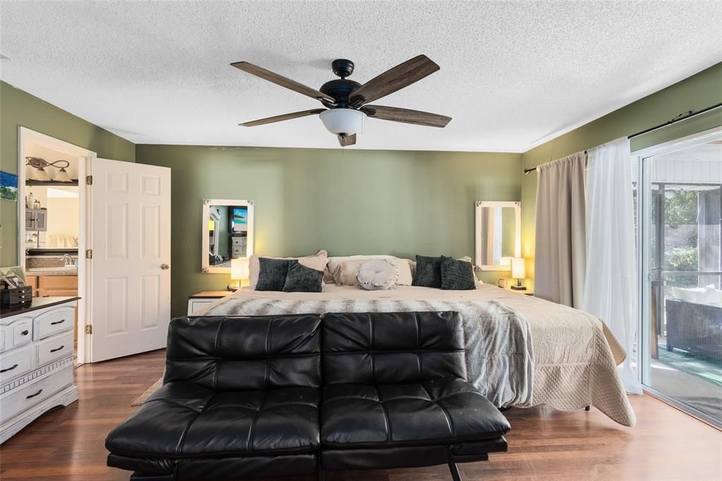 На продажу: $525,000 (3 спален, 2 ванн, 2045 Квадратных фут)