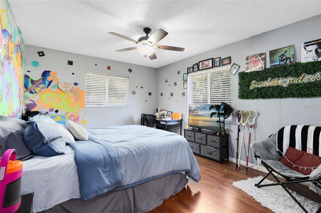 На продажу: $525,000 (3 спален, 2 ванн, 2045 Квадратных фут)