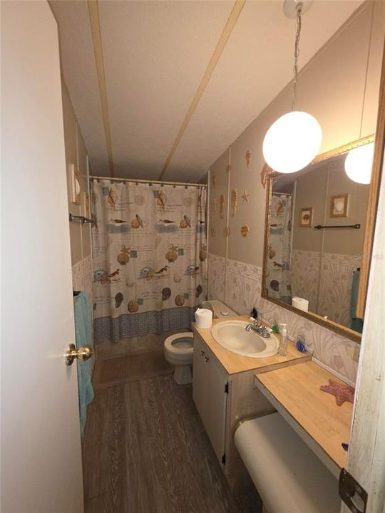 For Sale: $98,000 (2 beds, 2 baths, 1872 Square Feet)