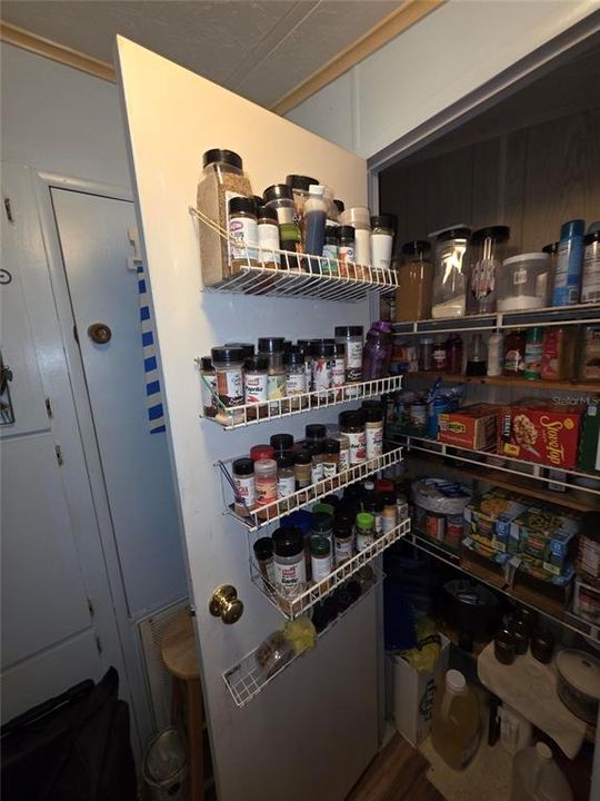 For Sale: $98,000 (2 beds, 2 baths, 1872 Square Feet)