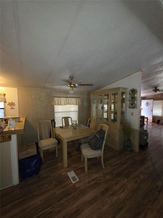 For Sale: $98,000 (2 beds, 2 baths, 1872 Square Feet)