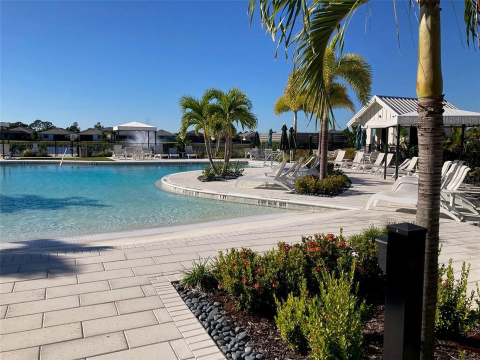 For Sale: $649,000 (2 beds, 2 baths, 1804 Square Feet)