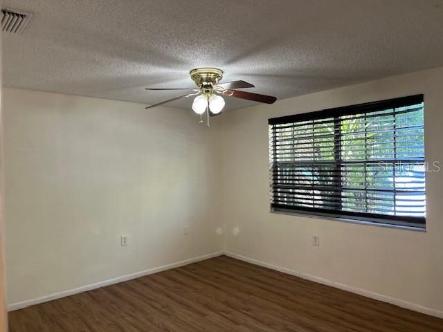 For Rent: $1,500 (2 beds, 1 baths, 1016 Square Feet)