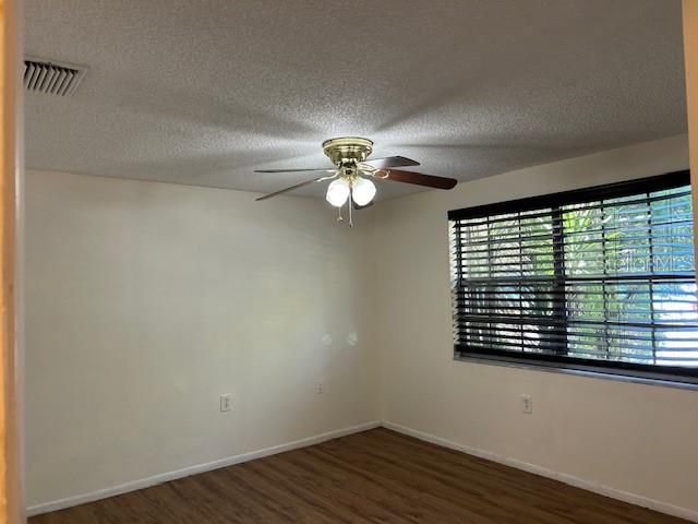 For Rent: $1,500 (2 beds, 1 baths, 1016 Square Feet)