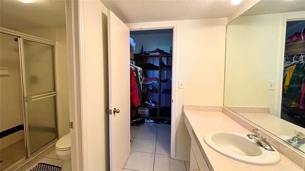 待售: $169,000 (2 贝兹, 2 浴室, 1050 平方英尺)