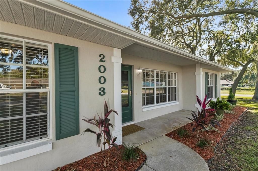 Activo con contrato: $285,000 (3 camas, 2 baños, 1704 Pies cuadrados)