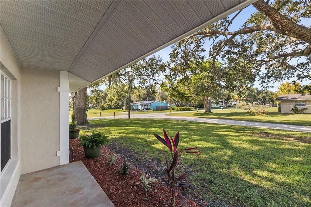 Activo con contrato: $285,000 (3 camas, 2 baños, 1704 Pies cuadrados)