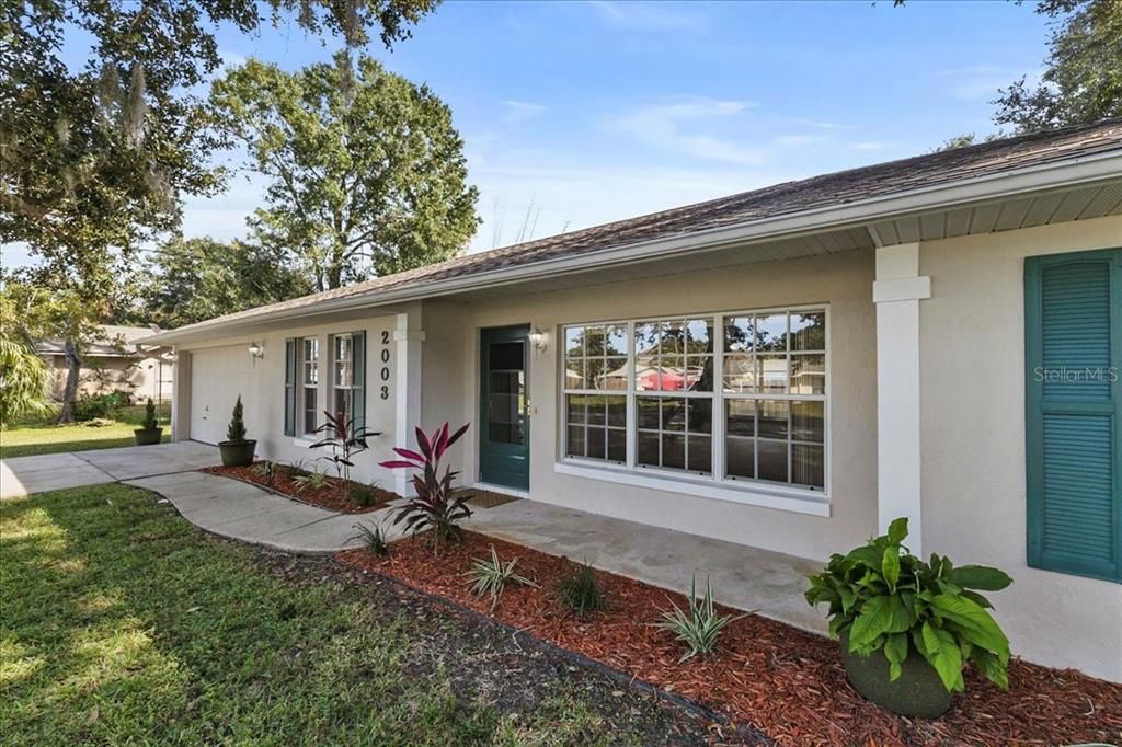 Activo con contrato: $285,000 (3 camas, 2 baños, 1704 Pies cuadrados)