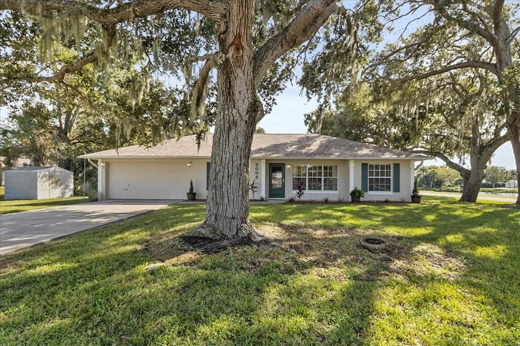 Activo con contrato: $285,000 (3 camas, 2 baños, 1704 Pies cuadrados)