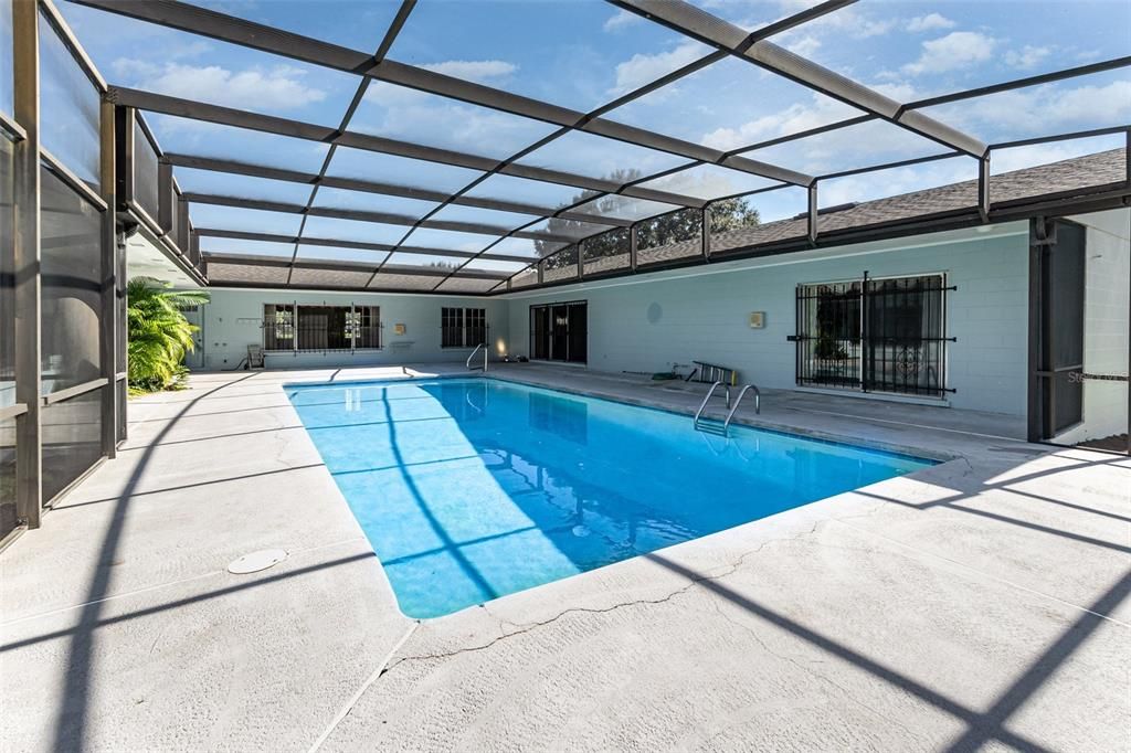 En Venta: $697,000 (4 camas, 3 baños, 3456 Pies cuadrados)