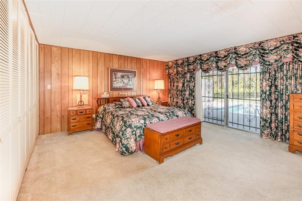 En Venta: $697,000 (4 camas, 3 baños, 3456 Pies cuadrados)