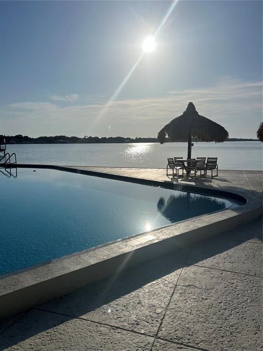 出租: $2,850 (1 贝兹, 1 浴室, 900 平方英尺)