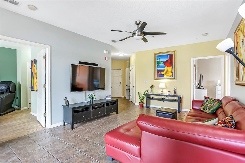 В аренду: $2,500 (3 спален, 2 ванн, 1405 Квадратных фут)